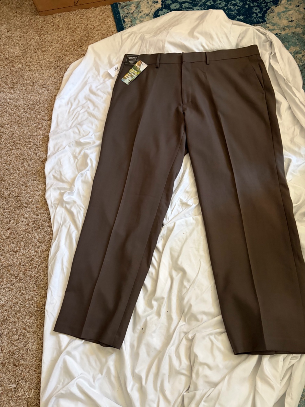 NWT Haggar Brown Dress Pants 40X30 Stretch Expandable Waistband Preimum Comfort